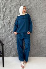 Load image into Gallery viewer, Hande Suit - Roslyn
