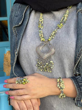 Load image into Gallery viewer, Amal Delicate Set - Broken Agate Stones
