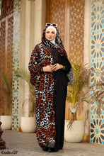 Load image into Gallery viewer, Fitnah Asdal - Scuba
