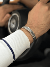 Load image into Gallery viewer, Taha Vintage Bracelet
