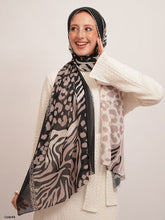 Load image into Gallery viewer, Zahra Scarf - Crepe Digital
