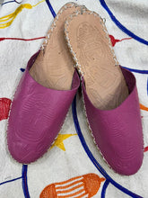 Load image into Gallery viewer, Asiel Slippers - Genuine Leather
