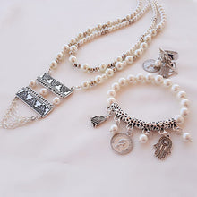 Load image into Gallery viewer, White Lolly Majorca Set With Pendant
