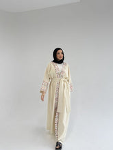 Load image into Gallery viewer, Bisan Suit - Turkish Linen
