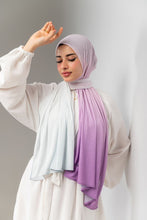 Load image into Gallery viewer, Daiana Scarf - Kuwaiti Degrade

