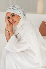 Load image into Gallery viewer, Rahma Scarf - Kuwaiti
