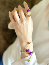 Load image into Gallery viewer, Hannah Delicate Set - Matte Stone
