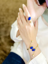 Load image into Gallery viewer, Hannah Delicate Set - Matte Stone
