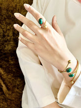 Load image into Gallery viewer, Hannah Delicate Set - Matte Stone
