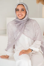 Load image into Gallery viewer, Nada Scarf - Kuwaiti
