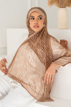 Load image into Gallery viewer, Nada Scarf - Kuwaiti
