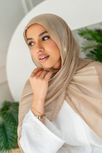 Load image into Gallery viewer, Mirna Scarf - Kuwaiti Chanel
