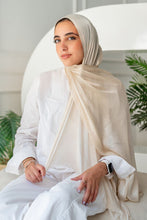 Load image into Gallery viewer, Mirna Scarf - Kuwaiti Chanel
