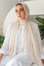 Load image into Gallery viewer, Mirna Scarf - Kuwaiti Chanel
