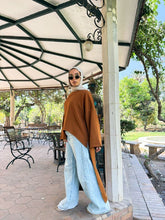Load image into Gallery viewer, Wesal Poncho - Rosalyn
