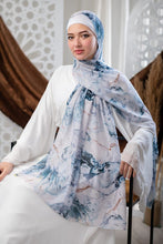 Load image into Gallery viewer, karmen Scarf - Crepe Digital
