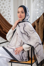 Load image into Gallery viewer, Ritaj Scarf - Crepe Digital
