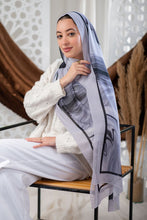 Load image into Gallery viewer, Iskra Scarf - Crepe Digital
