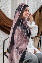 Load image into Gallery viewer, Nerine Scarf - Crepe Digital
