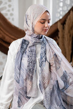 Load image into Gallery viewer, Farah Scarf - Crepe Digital
