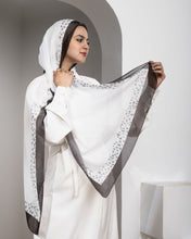 Load image into Gallery viewer, Arwa Scarf - Kuwaiti Gauze Scarf
