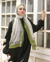 Load image into Gallery viewer, Ritaj Scarf - Kuwaiti Gauze Scarf
