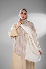 Load image into Gallery viewer, Lama Scarf - Degrade Thailandy
