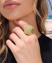 Load image into Gallery viewer, SeaShell Ring - Stainless Steel
