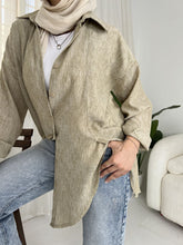 Load image into Gallery viewer, Monira Long Shirt - Linen
