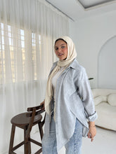Load image into Gallery viewer, Monira Long Shirt - Linen
