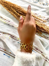 Load image into Gallery viewer, Alia Bangle - Pure Copper
