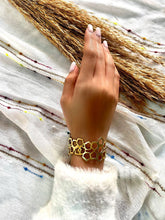 Load image into Gallery viewer, Alia Bangle - Pure Copper
