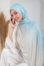 Load image into Gallery viewer, Nada Scarf - Kuwaiti Gel Degrade
