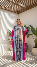 Load image into Gallery viewer, Modern Queen Linen Abaya
