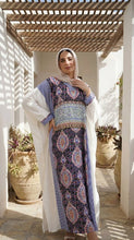 Load image into Gallery viewer, Modern Queen Linen Abaya
