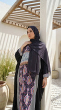 Load image into Gallery viewer, Modern Queen Linen Abaya
