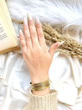 Load image into Gallery viewer, Didem Bangle - Pure Copper
