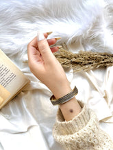 Load image into Gallery viewer, Eliya Bangle - Pure Copper
