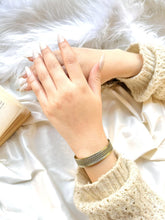 Load image into Gallery viewer, Eliya Bangle - Pure Copper
