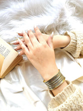 Load image into Gallery viewer, Dilara Bangle - Pure Copper
