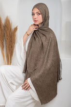 Load image into Gallery viewer, Reham Scarf - linen Thailand
