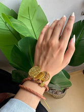 Load image into Gallery viewer, Fidra Simple Bracelet

