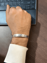 Load image into Gallery viewer, Hazem  Classy Bracelet
