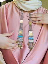 Load image into Gallery viewer, Arabian authentic Set - Silver Plated And Gold Plated
