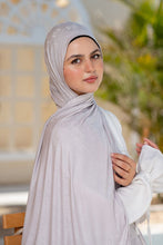 Load image into Gallery viewer, Eman Scarf - Pure Kuwaiti
