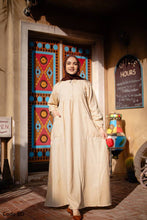 Load image into Gallery viewer, Jalabiya Walaa - Linen
