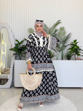 Load image into Gallery viewer, Fatma Summer Linen Dress
