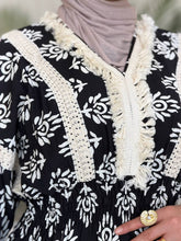 Load image into Gallery viewer, Fatma Summer Linen Dress
