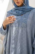 Load image into Gallery viewer, Asmahan Luxurious Linen Abaya
