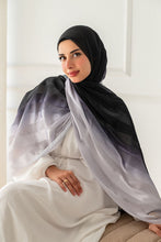 Load image into Gallery viewer, Arwa Scarf - Degrade Dubita * Satin
